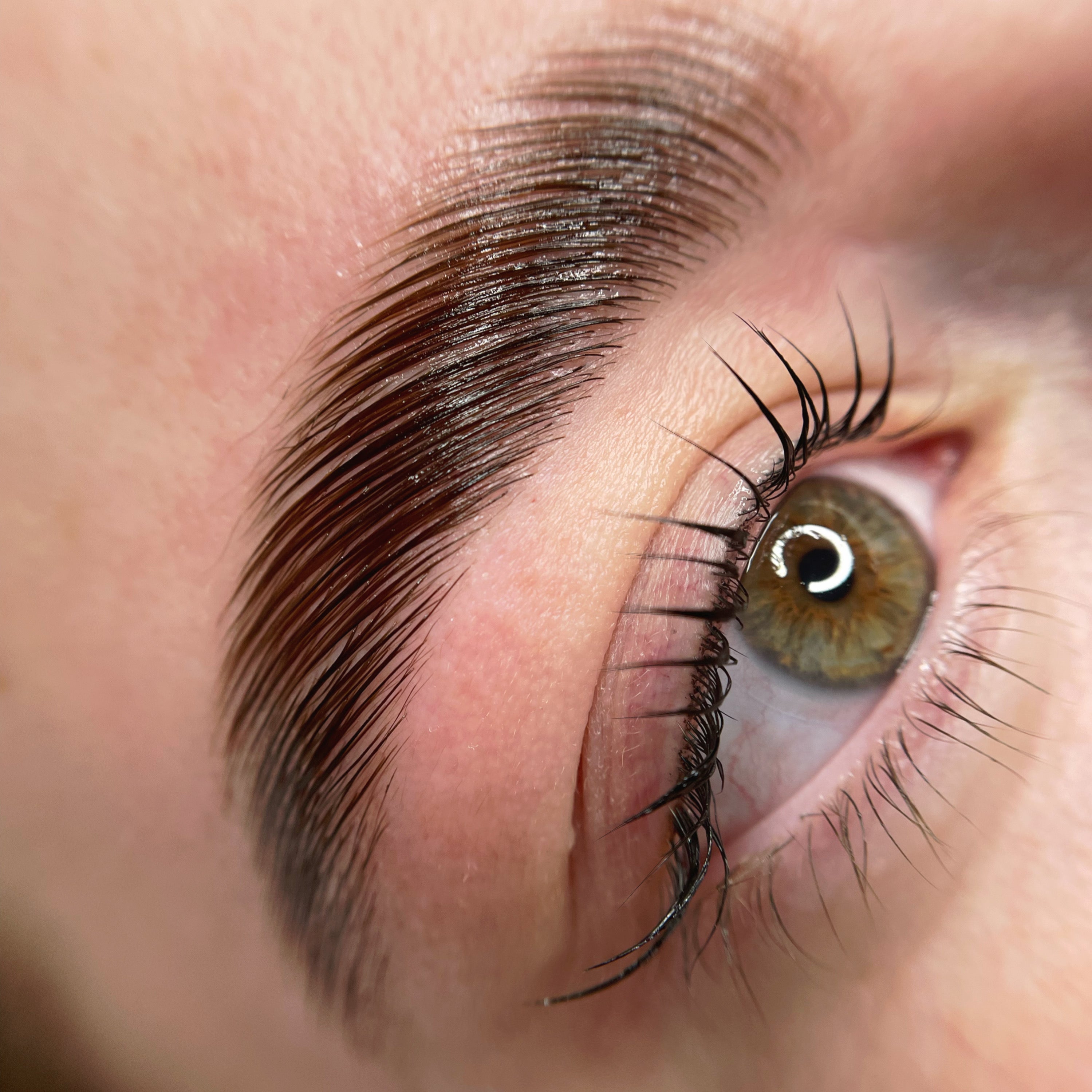 Brow lamination og lash lift